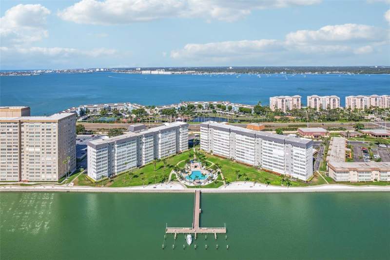 2 bedroom Condominium at 5108 Brittany Drive #805, Bayway Isles Point Brittany Two, St Petersburg — photo 2