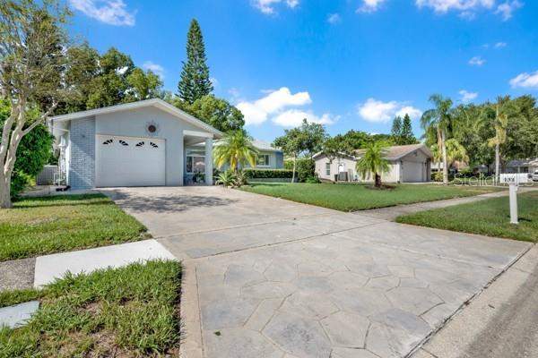2 bedroom Single Family Residence at 133 Stafford Circle, Highland Lakes, Palm Harbor — photo 2