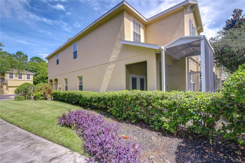 3 bedroom Townhouse at 9328 Stone River Place, River Walk, Riverview — photo 2