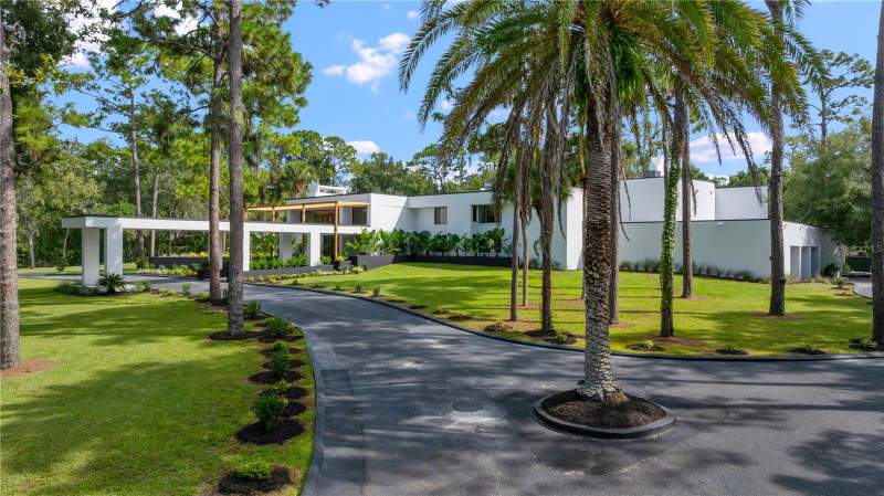 7 bedroom Single Family Residence at 808 Sweetwater Club Boulevard, Sweetwater Club Unit 1-A, Longwood — photo 2
