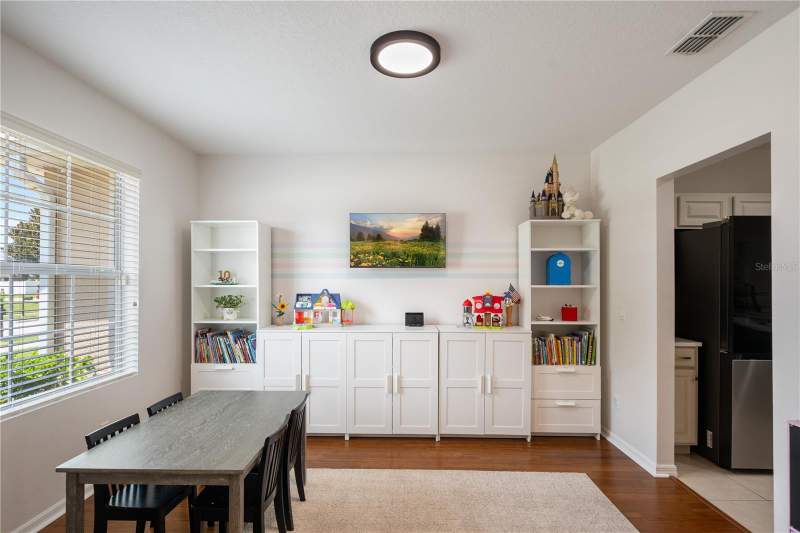4 bedroom Single Family Residence at 618 Bainbridge Loop, Covington Park A B D E F G & J, Winter Garden — photo 4