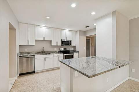 308 Brentwood Drive, Temple Terrace FL - photo 7 of 39