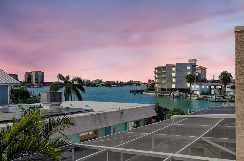 3 bedroom Townhouse at 348 Larboard Way, Dolphins Landing, Clearwater Beach — photo 2