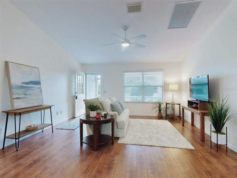 3 bedroom Single Family Residence at 1521 Hollyberry Place, The Villages, The Villages — photo 4