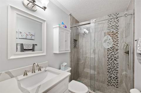 5257 Beach Drive #D, St Petersburg FL - photo 17 of 42