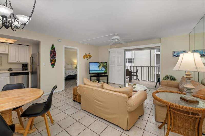 2 bedroom Condominium at 6312 Midnight Pass Road #305S, Crescent Arms, Sarasota — photo 5