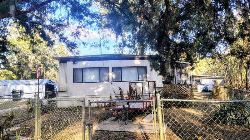 3 bedroom Mobile Home at 5990 NE 37th Street, Custers Add Silver Springs, Silver Springs — photo 3