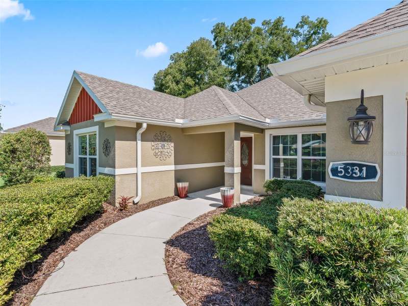 4 bedroom Single Family Residence at 5331 Grove Manor, Grove/Harbor Hills, Lady Lake — photo 2