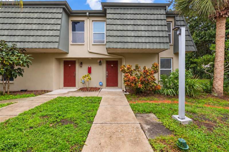 3 bedroom Townhouse at 1799 N Highland Avenue #44, Fountain Square Condo, Clearwater — photo 2