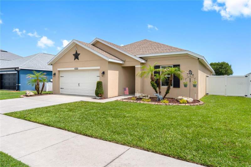 3 bedroom Single Family Residence at 3518 San Moise Place, Magnolia Green Ph 2, Plant City — photo 2