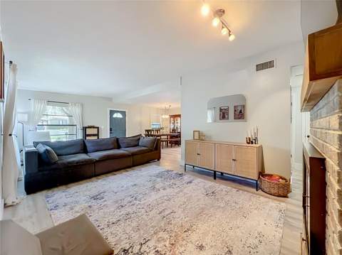 719 Cherokee Circle, Sanford FL - photo 10 of 42