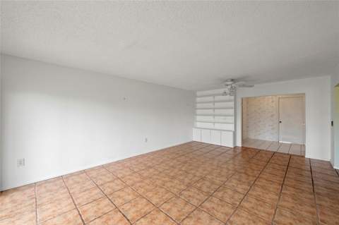 4329 Brittany Lane #59, Sarasota FL - photo 6 of 34