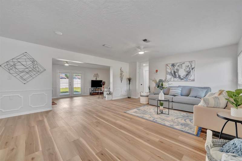 3 bedroom Single Family Residence at 6209 Flamingo Drive, Apollo Beach Unit Two, Apollo Beach — photo 4