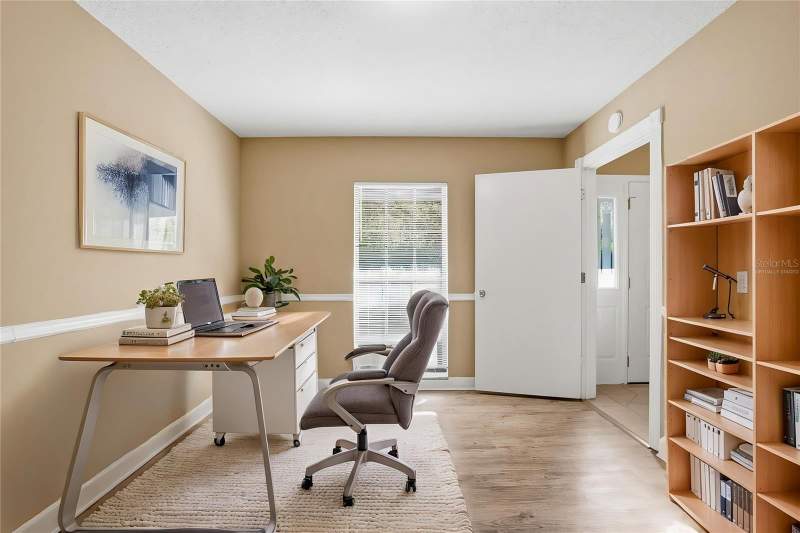 3 bedroom Single Family Residence at 15908 Bridgewater Lane, Country Place West Unit IV, Tampa — photo 4