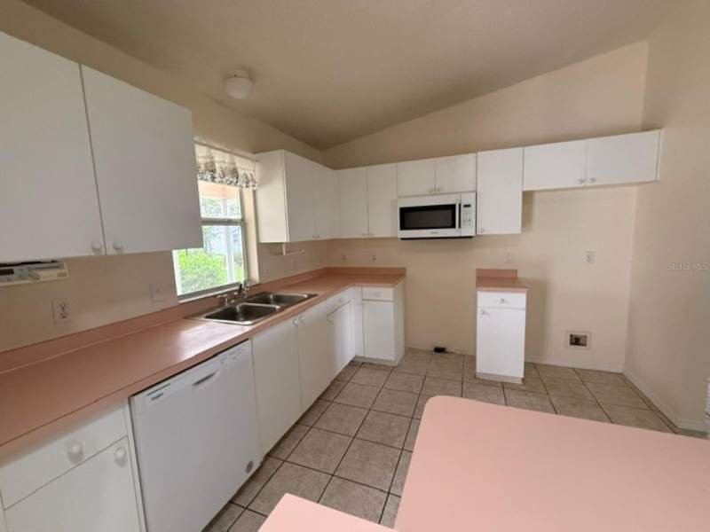 2 bedroom Single Family Residence at 208 Aragon Lane, Lady Lake Orange Blossom Gardens Unit 19, Lady Lake — photo 4