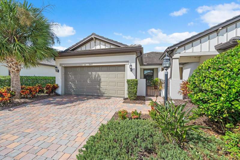 2 bedroom Villa at 7022 Holbrook Cove, Del Webb Ph III Subph 3A, 3B & 3C, Lakewood Ranch — photo 4