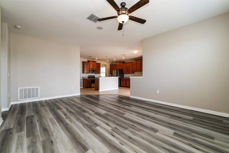 5 bedroom Single Family Residence at 2322 Dovesong Trace Drive, Hawks Point Ph S-2, Ruskin — photo 2