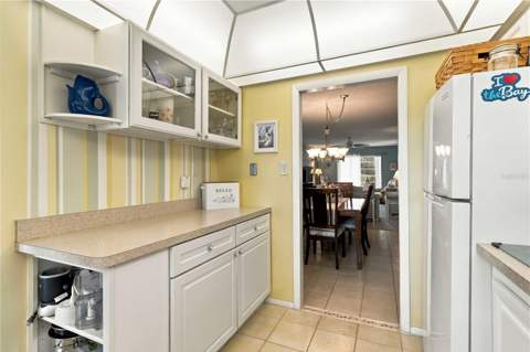3617 Lake Bayshore Drive #401, Bradenton FL - photo 15 of 43