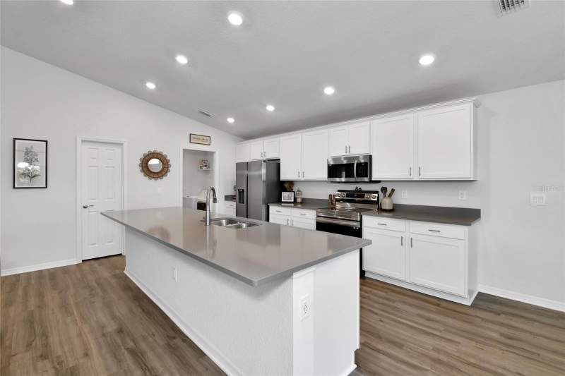 3 bedroom Single Family Residence at 6528 166th Place, Aviary At Rutland Ranch Ph Iia & Iib, Parrish — photo 5
