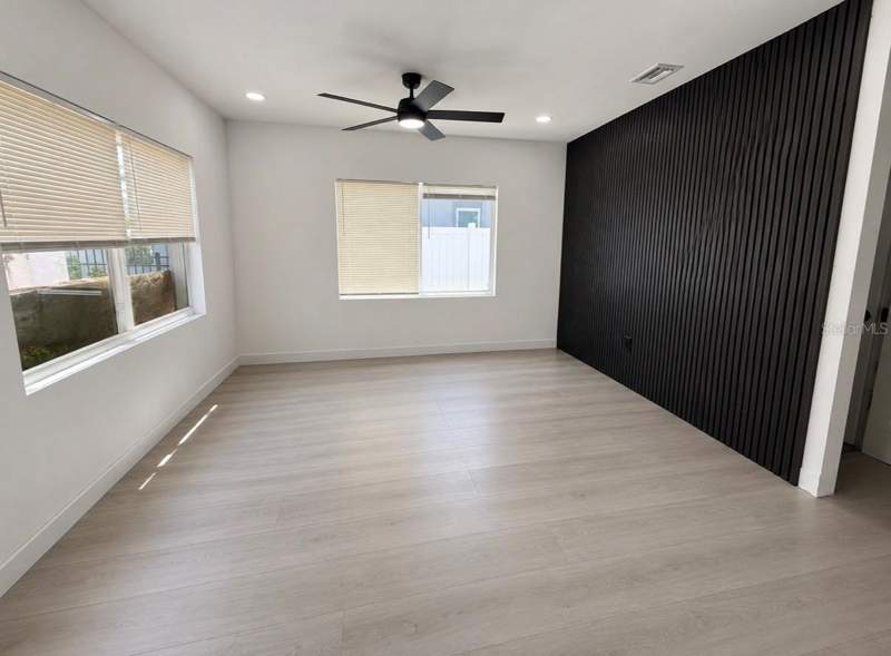 3 bedroom Single Family Residence at 3010 6TH AVENUE, EAST ROSELAWN, ST PETERSBURG — photo 2