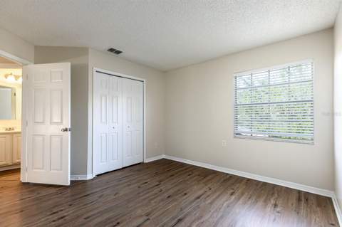 4936 Bellthorn Drive, Orlando FL - photo 17 of 29
