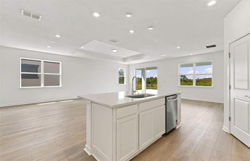 3 bedroom Single Family Residence at 1719 Ruby Lane, Silverlake Phase 2, Lake Alfred — photo 4