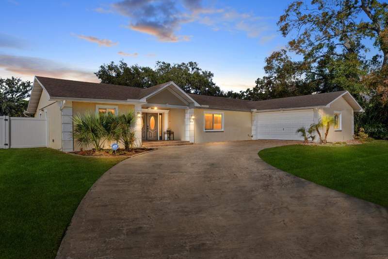Sweetwater TerraceHomes for Sale in Tampa, FL