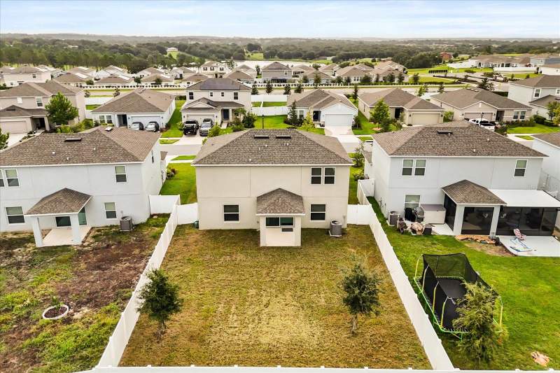 5 bedroom Single Family Residence at 1138 Calico Pointe Circle, Parkside At Estates, Groveland — photo 4