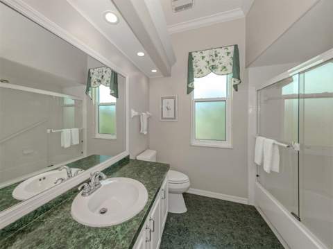 417 Wellington Court, Venice FL - photo 22 of 70