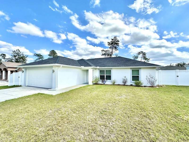 3 bedroom Single Family Residence at 2409 SW 156th Loop, Marion Oaks Un 03, Ocala — photo 1
