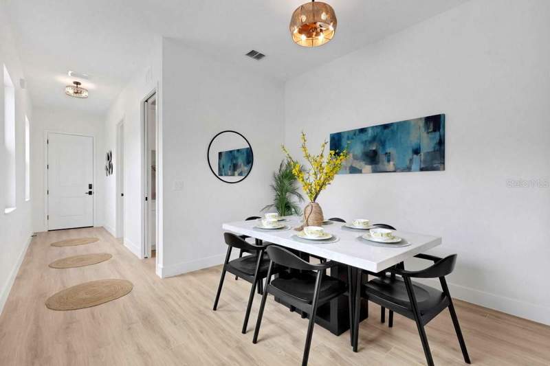 3 bedroom Single Family Residence at 439 Louden Avenue, Highland Park 1st Add, Dunedin — photo 5