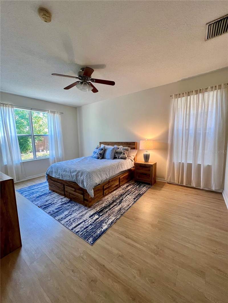 4 bedroom Single Family Residence at 411 Durham Shore Court, Braemar, Apollo Beach — photo 5