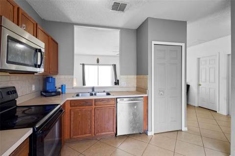 1040 Cannock Drive, Kissimmee FL - photo 18 of 38