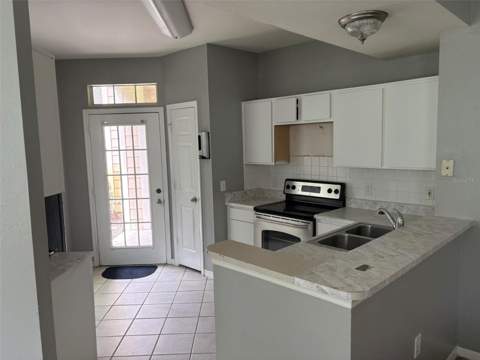 1101 Vintage Village Lane #110, Ocoee FL - photo 10 of 38