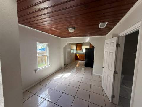 3612 N 52nd Street, Tampa FL - photo 7 of 24