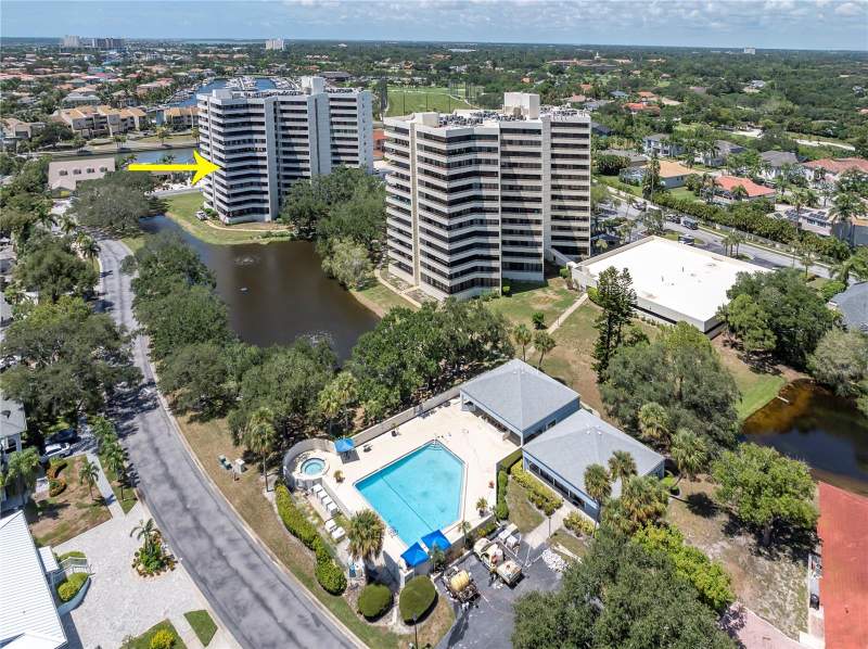 3 bedroom Condominium at 5950 Pelican Bay Plaza #601, Pelican Bay Yacht Club Condo Bldg A, Gulfport — photo 3