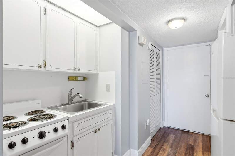 0 bedroom Condominium at 4725 Cove Circle #306, Columbia Towers Condo, St Petersburg — photo 5