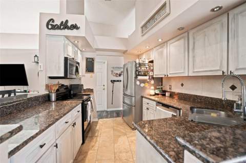 10296 Windsor Court, Spring Hill FL - photo 15 of 69