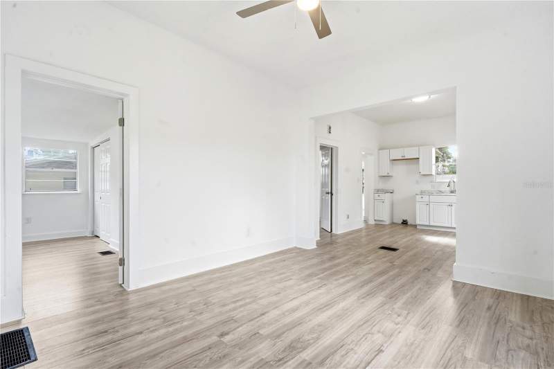 2 bedroom Single Family Residence at 515 New York Avenue, St Cloud 2nd Town Of, St Cloud — photo 4