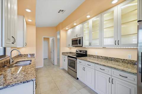 214 Southampton Drive #327, Venice FL - photo 9 of 42