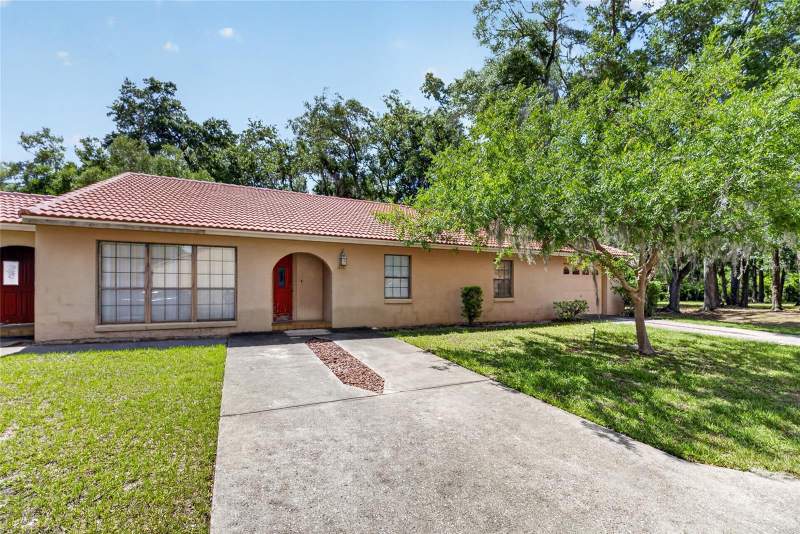 5 bedroom Villa at 1820 SW 35th Avenue, Paddock Villas, Ocala — photo 3