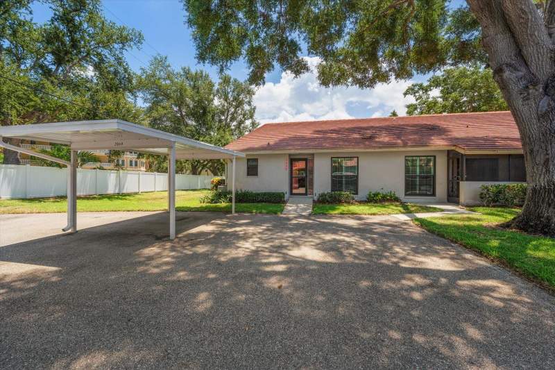 2 bedroom Villa at 2069 Lakeview Drive, Villas Of Lake Arbor, Clearwater — photo 4