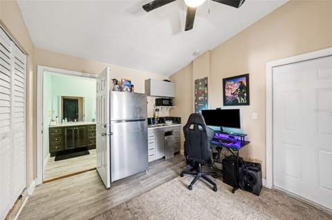 10119 Chimney Hill Court, Tampa FL - photo 16 of 34