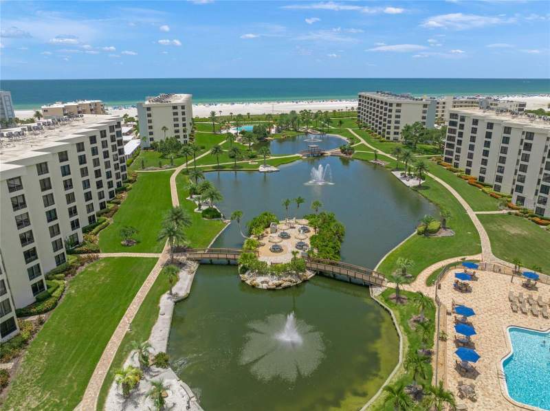 5780 MIDNIGHT PASS ROAD #B105 home for sale in Gulf & Bay Club Bayside