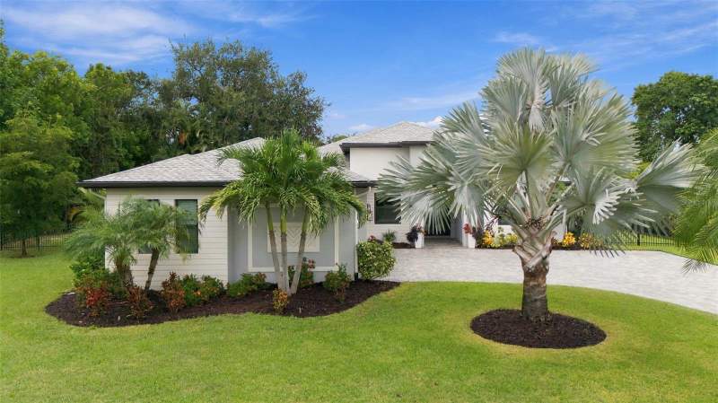 4 bedroom Single Family Residence at 3946 Country View Drive, Country Place, Sarasota — photo 3