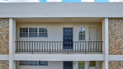 7461 W Country Club Drive #408, Sarasota FL - photo 7 of 73