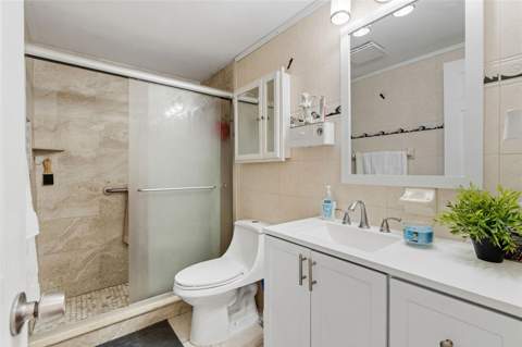 8513 Woodlake Drive, Tampa FL - photo 13 of 25