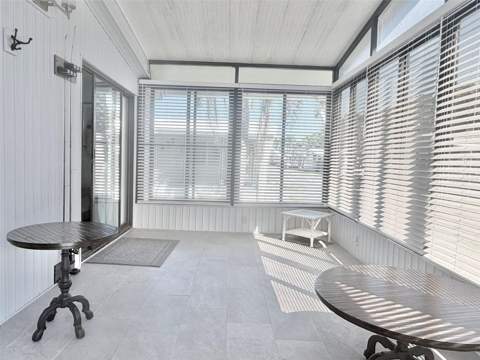 2191 Ca D Oro Drive #38, Sarasota FL - photo 19 of 29