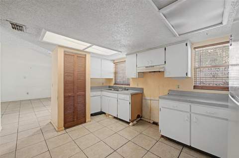 8605 N 12th Street, Tampa FL - photo 20 of 25