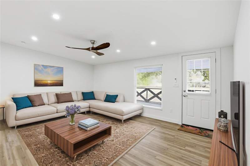 3 bedroom Manufactured Home at 9024 SW 104th Terrace, Hammock Rodge Unit 2 The, Gainesville — photo 5